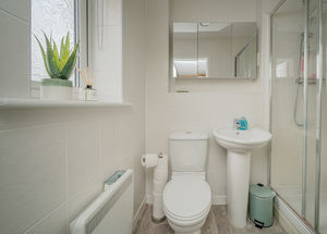 EN-SUITE- click for photo gallery